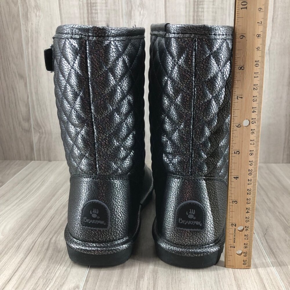 Bearpaw Boots Womens 8 Leigh Anne Metallic Gray Slip On Lined Quilted Winter - Picture 9 of 9